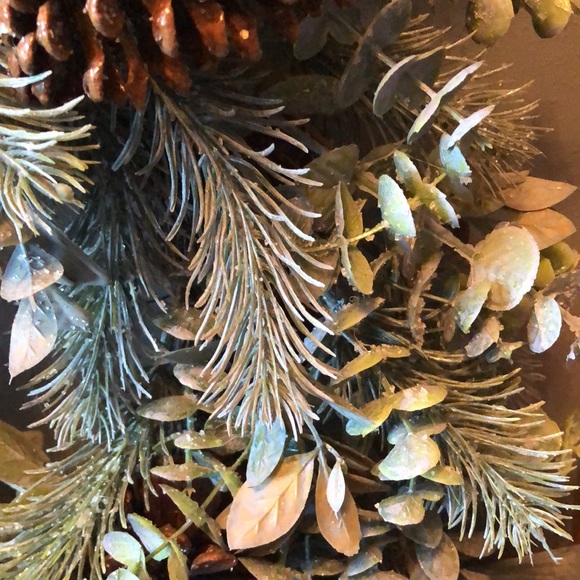 North Pole trading Co.Faux greenery and natural pinecone holiday wreath 24 inch - Picture 6 of 12